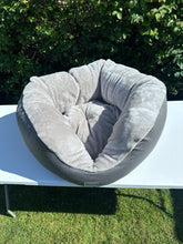 Load image into Gallery viewer, *READY TO GO* Medium nest bed
