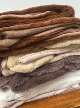 Load image into Gallery viewer, Luxury Faux Fur Dog Blanket - Rust