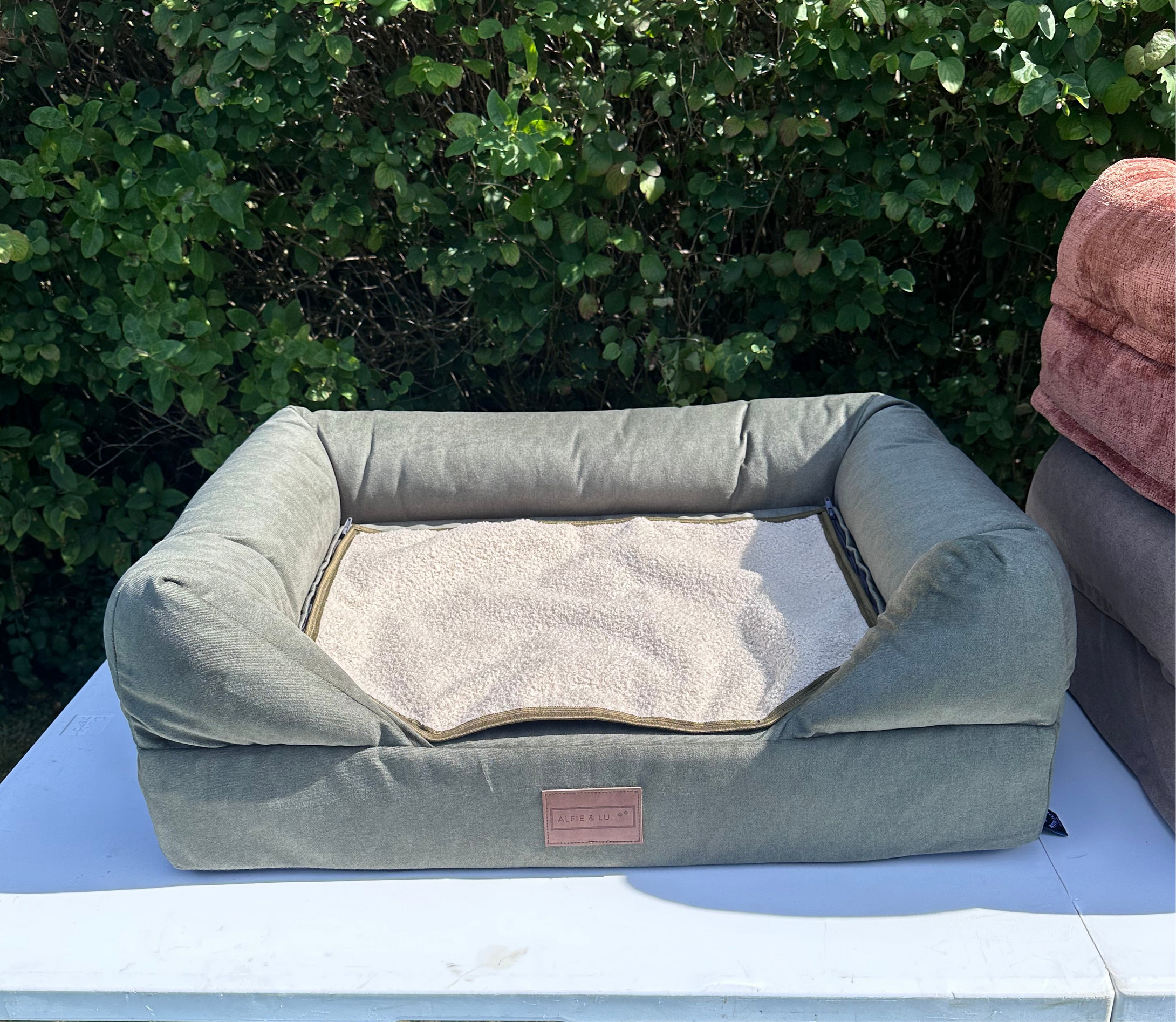 *READY TO GO* SMALL OLIVE GREEN LOUNGER