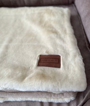 Load image into Gallery viewer, Luxury Faux Fur Dog Blanket - Cream