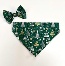 Load image into Gallery viewer, Glittery Christmas Bandana - Green